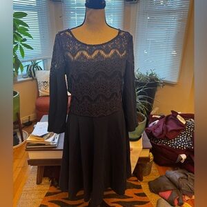 Lilly Pulitzer Black Lace Long Sleeve Dress